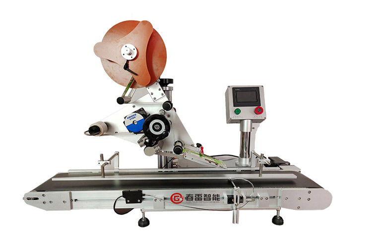 Заслужава ли си да купите настолната напълно автоматична плоска машина за етикетиране? Пълен анализ на предимствата и недостатъците!